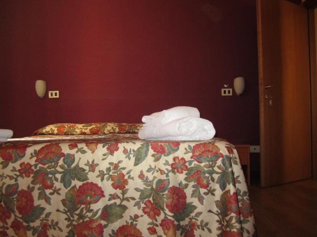 Hotel Genzianella Florenţa Cameră foto